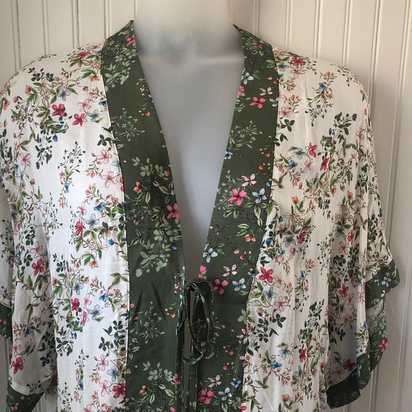 VINCE CAMUTO Retail $162 Picadilly Garden Kimono MIDI Cover Up L - Picture 2 of 7